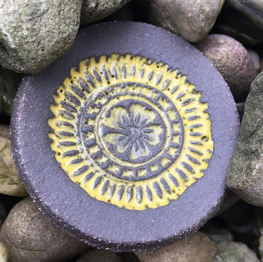 Lergodsglasyr 9379 Kanariegul