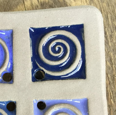 Lergodsglasyr 9380 Marinblå