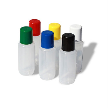 Plastflaska med färgat lock